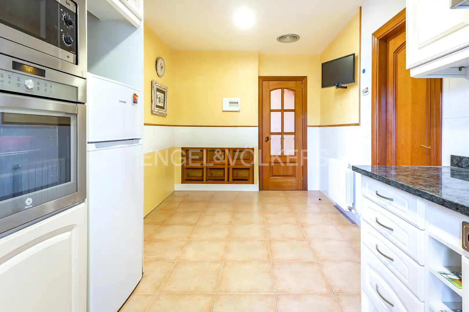 Cuina de Casa o xalet en venda en Cabrils amb Aire condicionat, Calefacció i Jardí privat