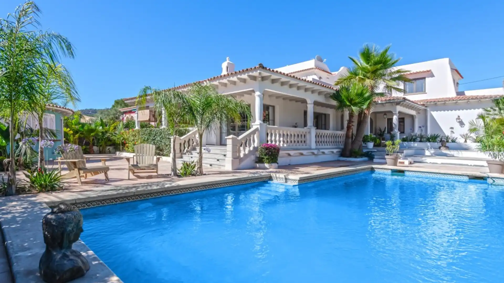 Swimming pool of Houses for sale in Calvià  with Air Conditioner, Heating and Private garden