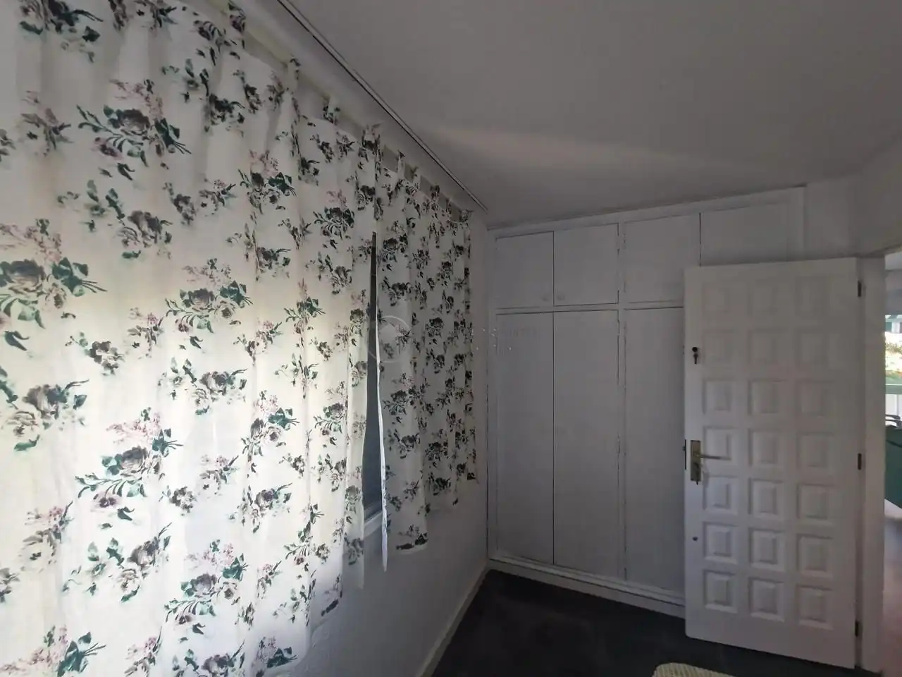 Habitación de Apartamento de alquiler en Arona con Terraza y Amueblado