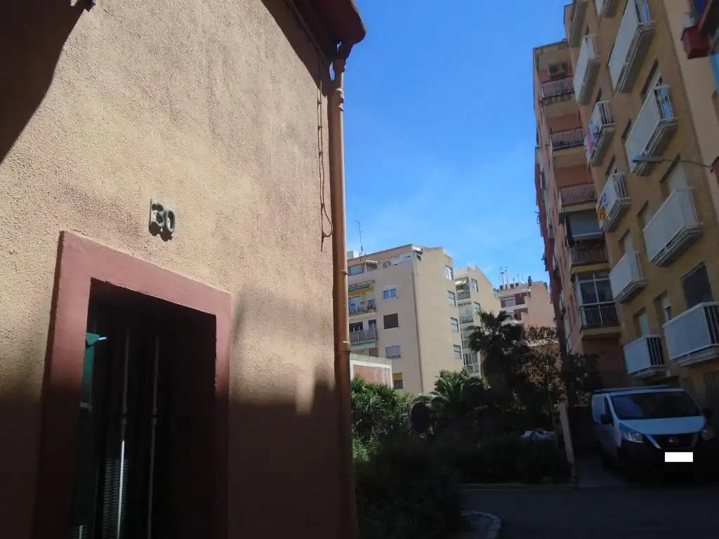 Grundstücke zum Verkauf in FORNS, Nou Eixample Sud