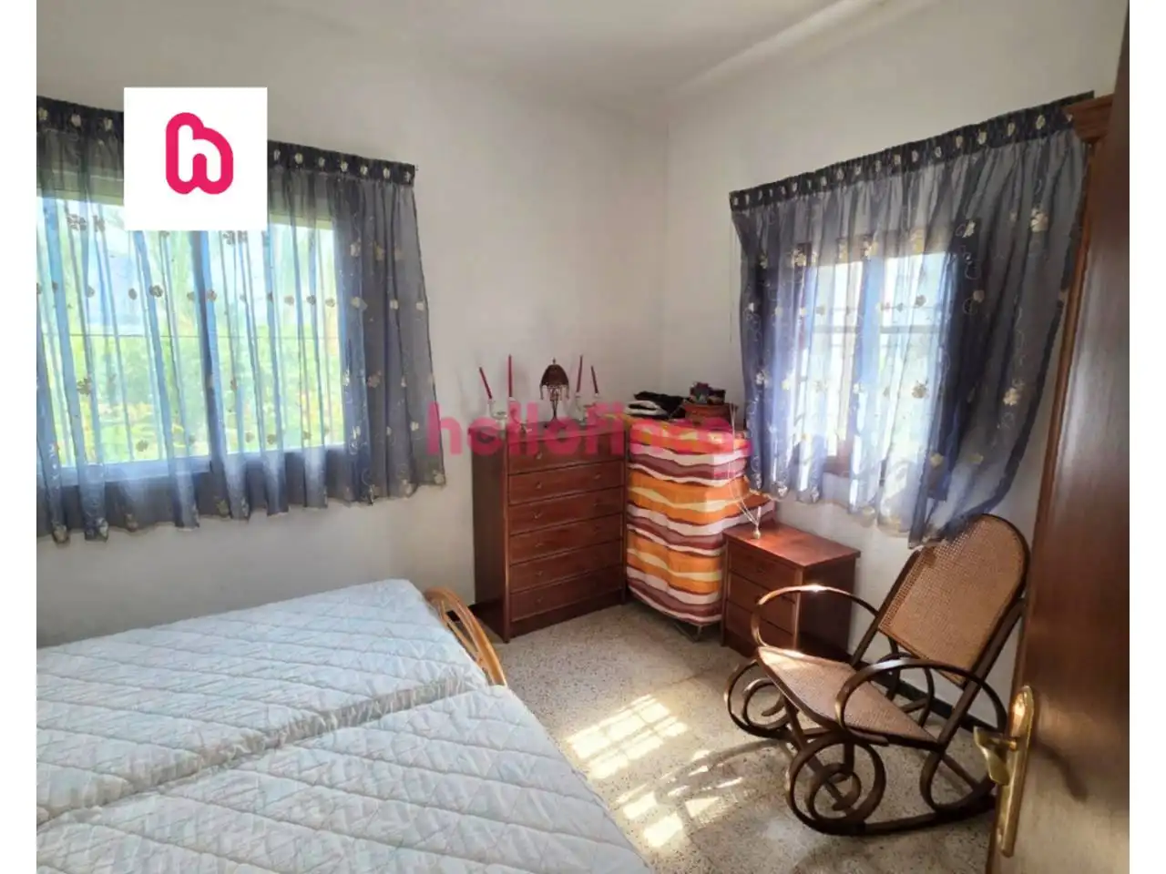 Dormitori de Finca rústica en venda en Orihuela amb Aire condicionat, Calefacció i Jardí privat