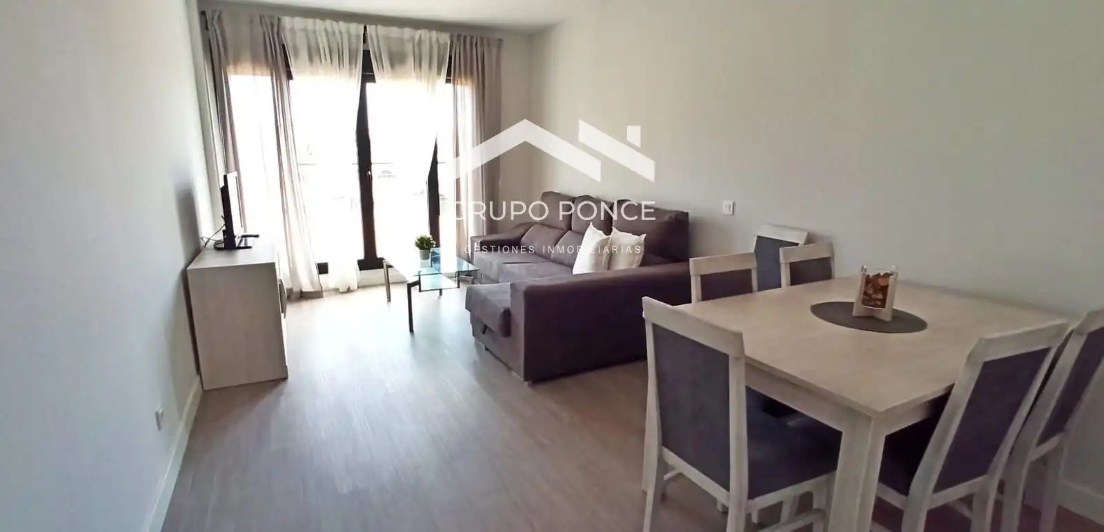 Living room of Flat for rent in Jerez de la Frontera  with Air Conditioner, Storage room and Furnished