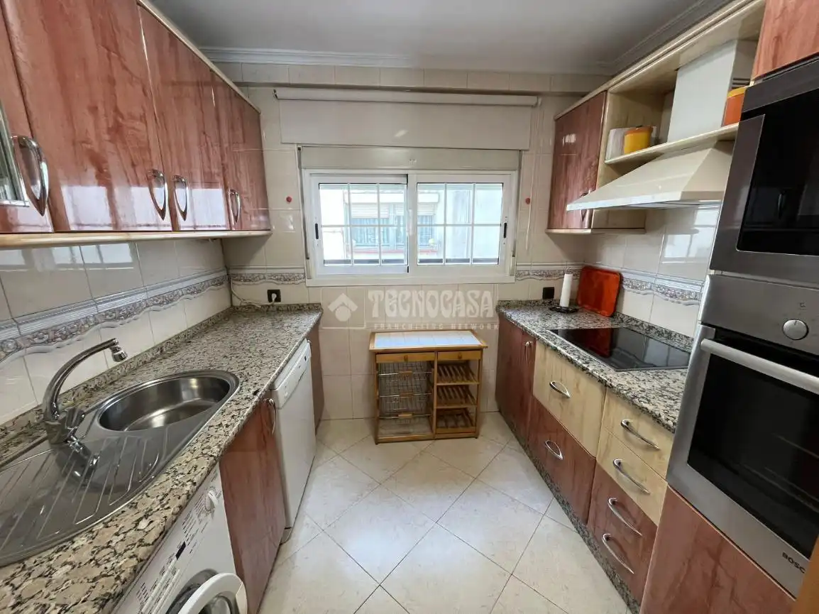 Cocina de Piso en venta en San Juan de Aznalfarache
