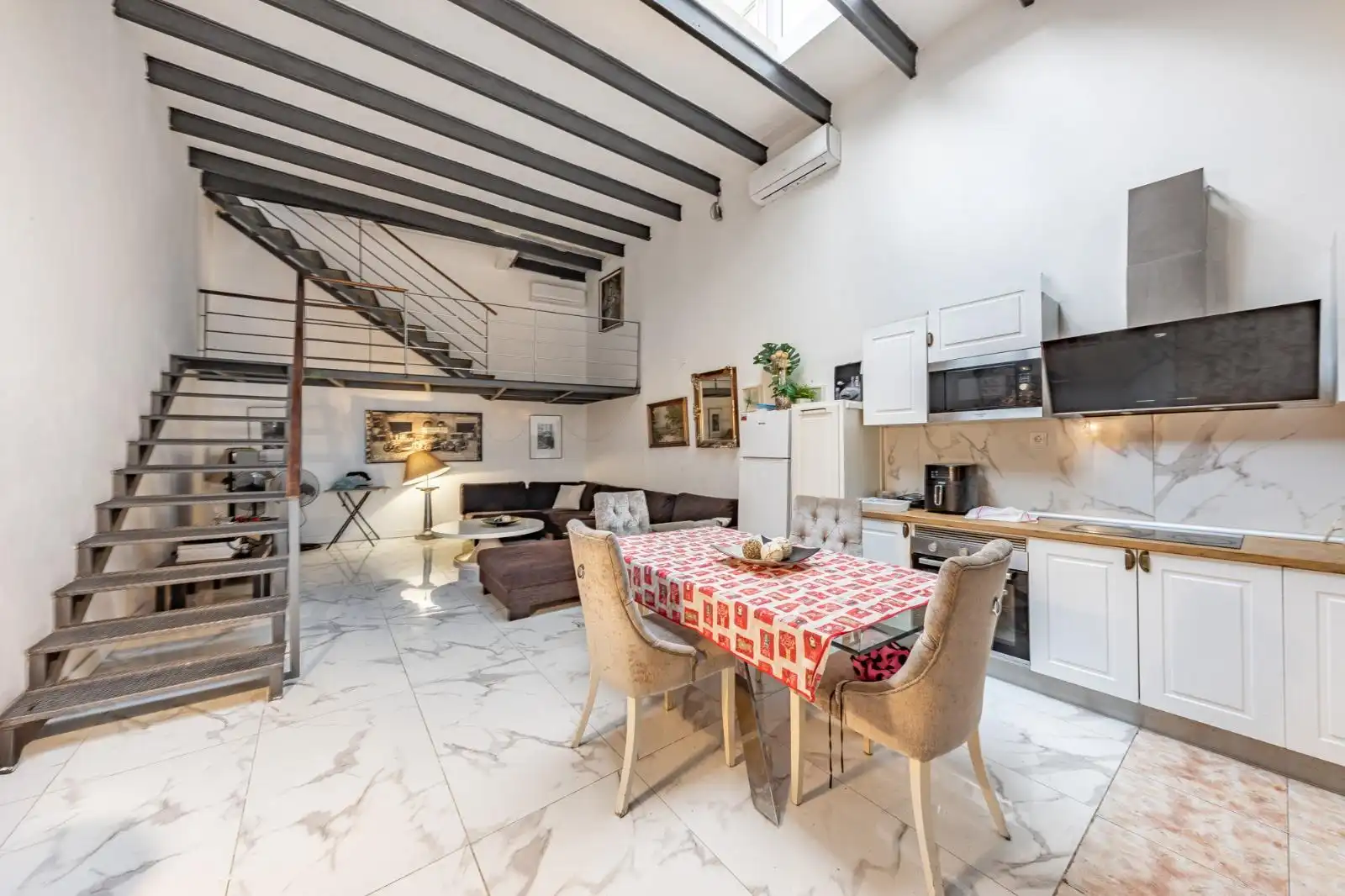 Sala de estar de Planta baja en venta en Barcelona con Terraza