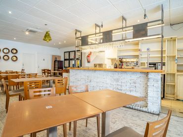 Local comercial en venta en Calle del Capitán, 1, Fuengirola, Spain 1