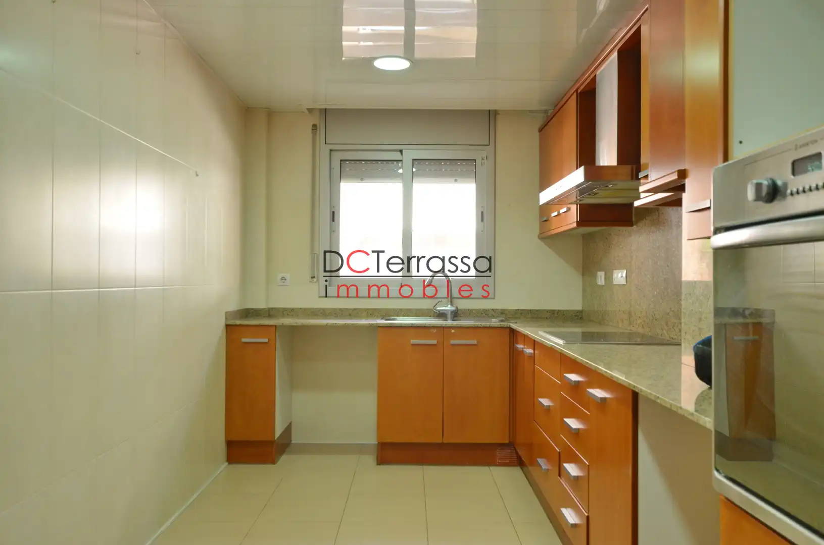 Cocina de Piso en venta en Terrassa con Calefacción, Parquet y Balcón