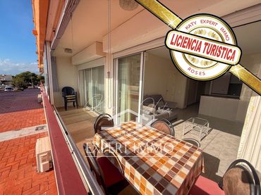 Apartamento con piscina en venta en del cap de ponent 11