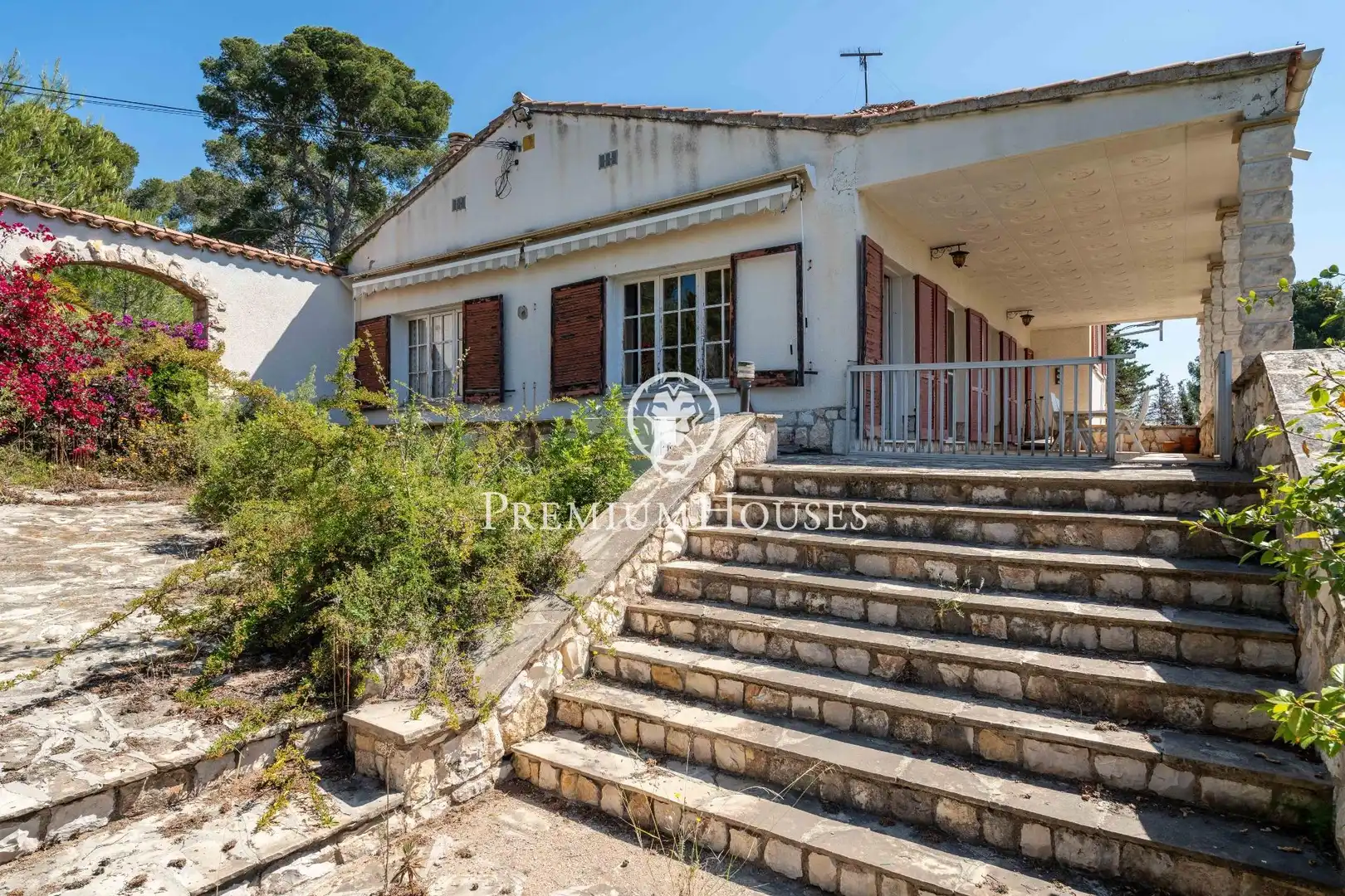 Vista exterior de Casa o xalet en venda en Tarragona amb Jardí privat, Terrassa i Traster