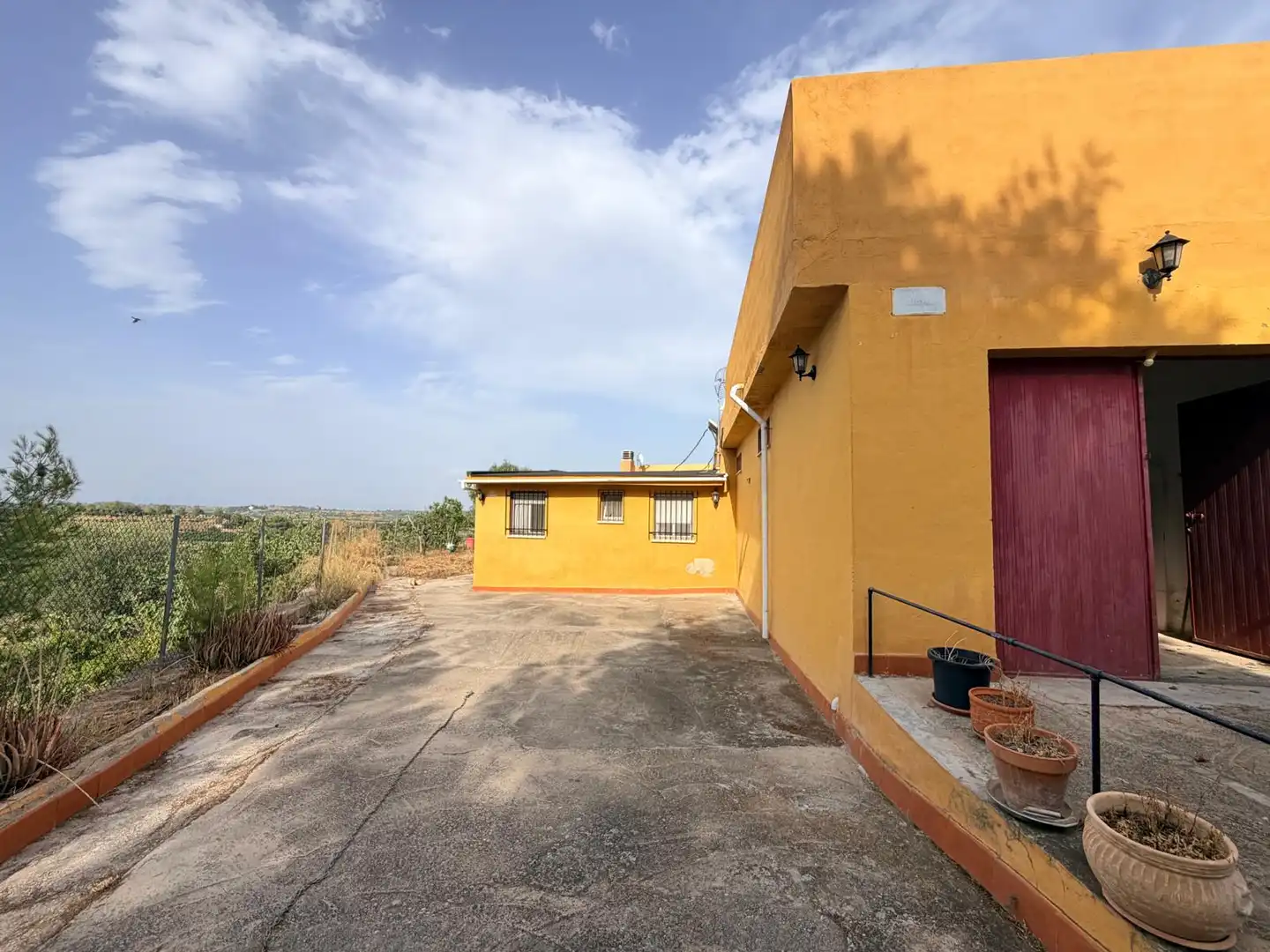 Vista exterior de Casa o chalet en venta en Cheste con Jardín privado y Piscina