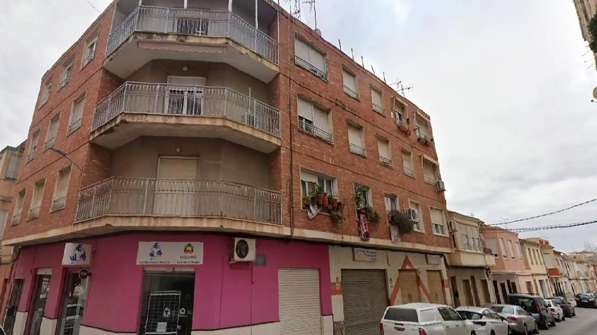 Vista exterior de Piso en venta en Novelda