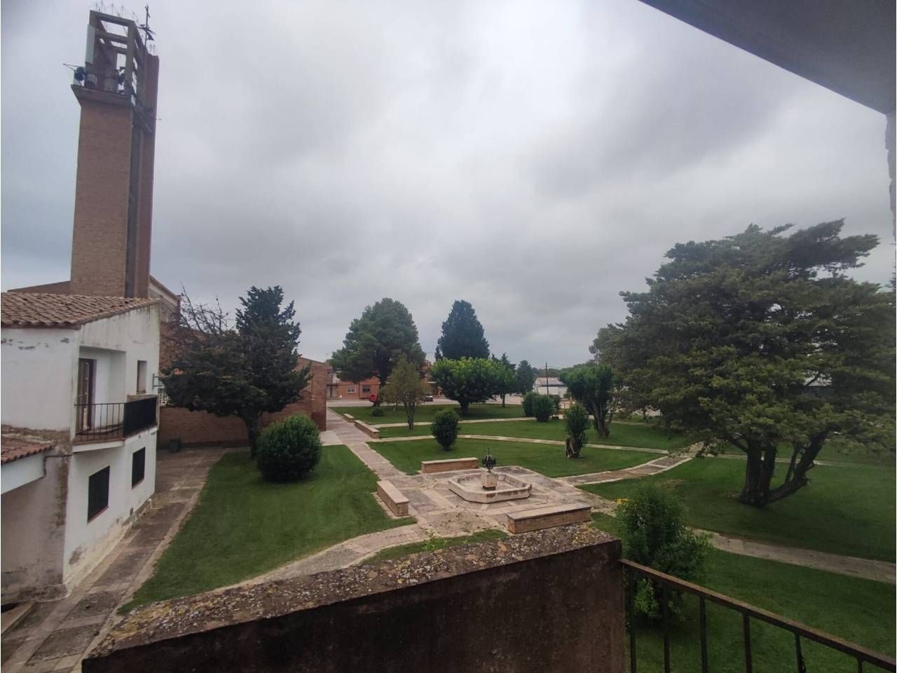 Jardí de Pis en venda en Vencillón amb Calefacció, Moblat i Balcó