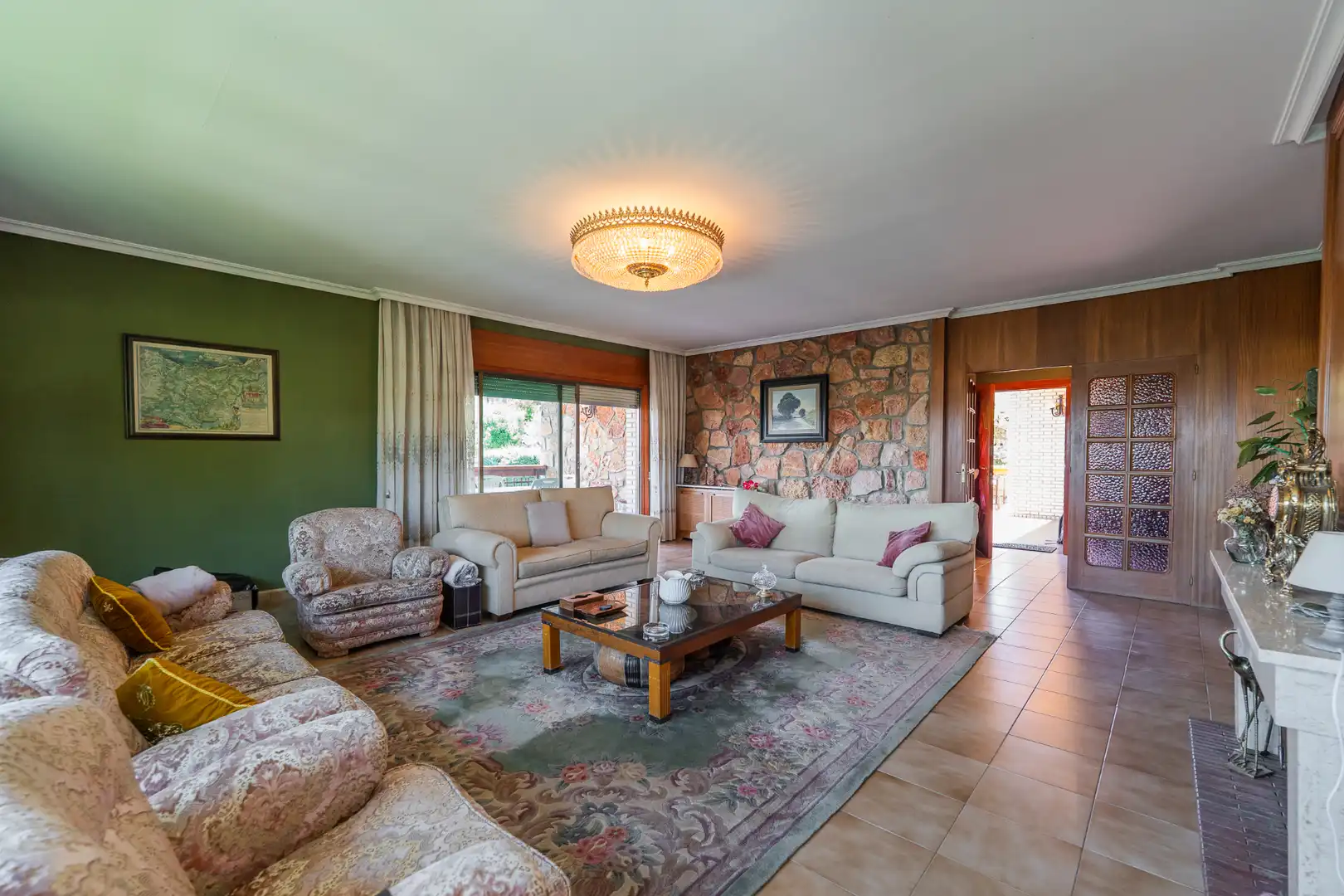 Living room of Houses for sale in El Molar (Madrid)  with Air Conditioner, Heating and Private garden