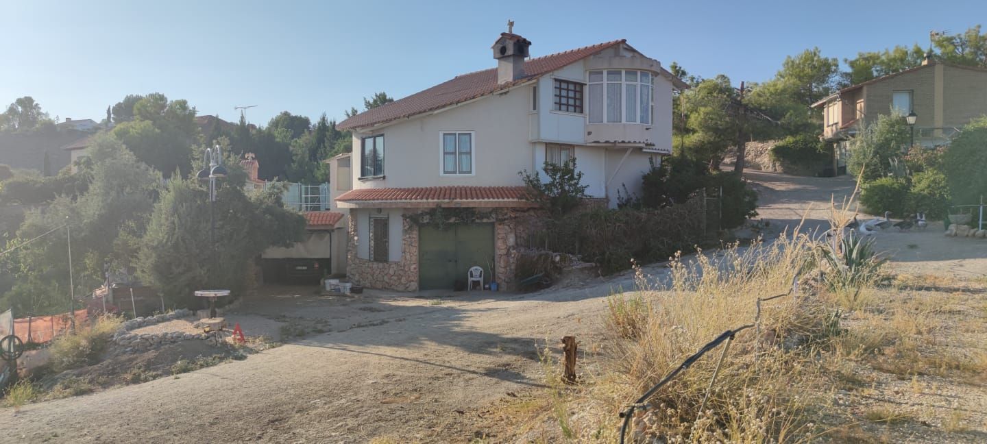 Vista exterior de Casa o xalet en venda en Chinchón amb Jardí privat i Terrassa
