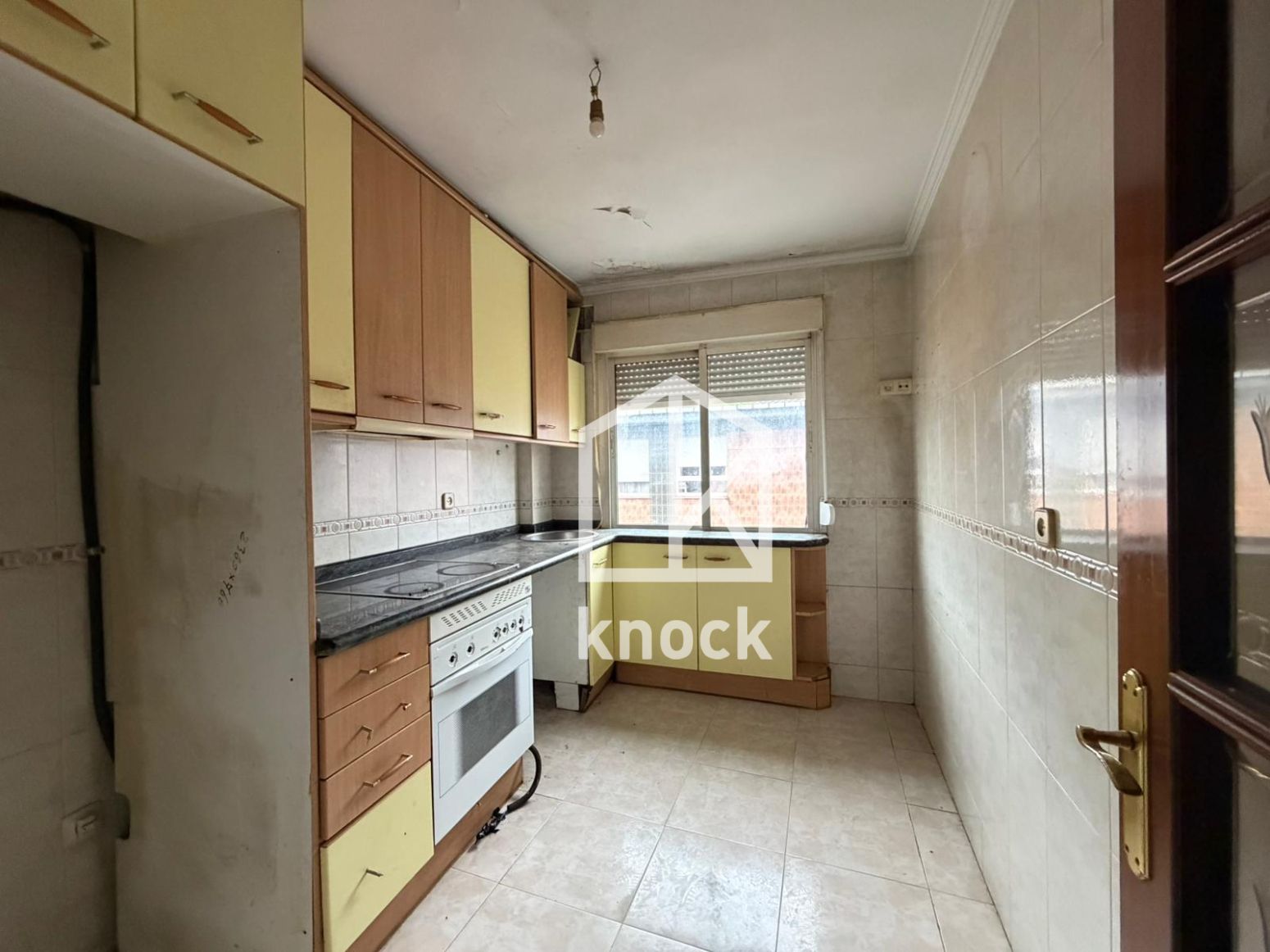 Cuina de Pis en venda en Gijón  amb Calefacció