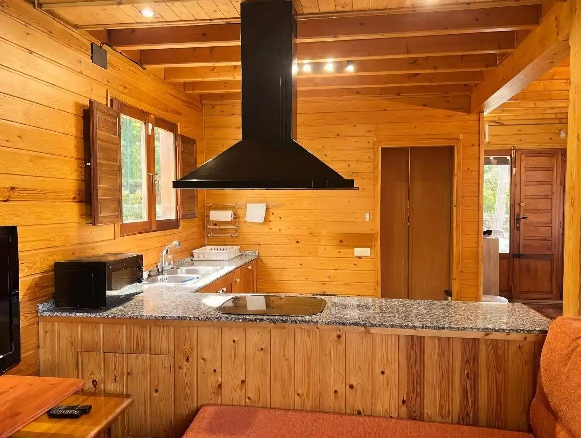Cuina de Finca rústica en venda en Prades amb Jardí privat, Parquet i Terrassa