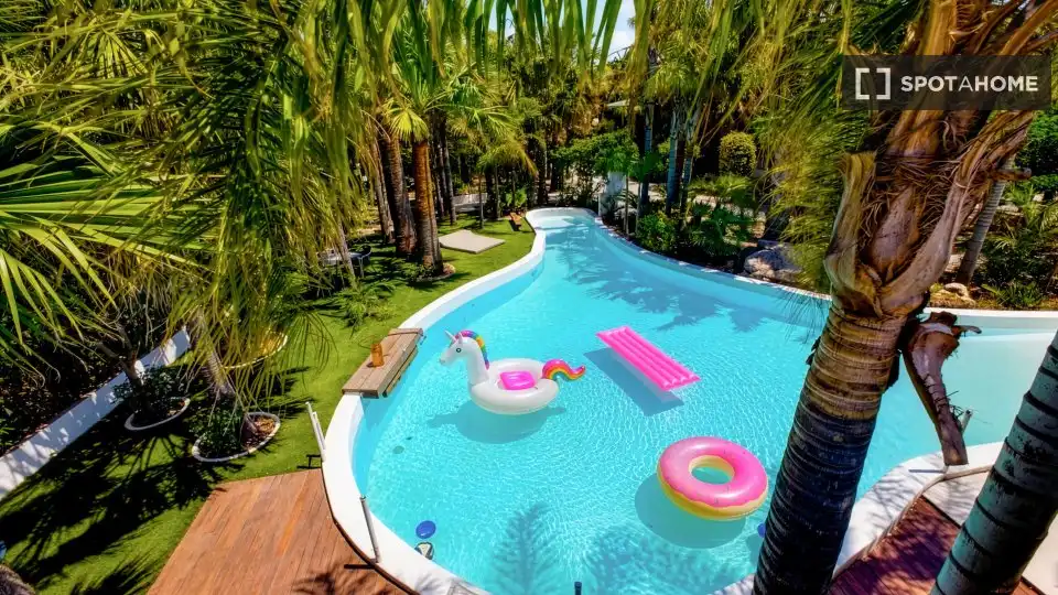 Schwimmbecken von Wohnungen zur untervermieten in Bétera mit Klimaanlage, Terrasse und Möbliert