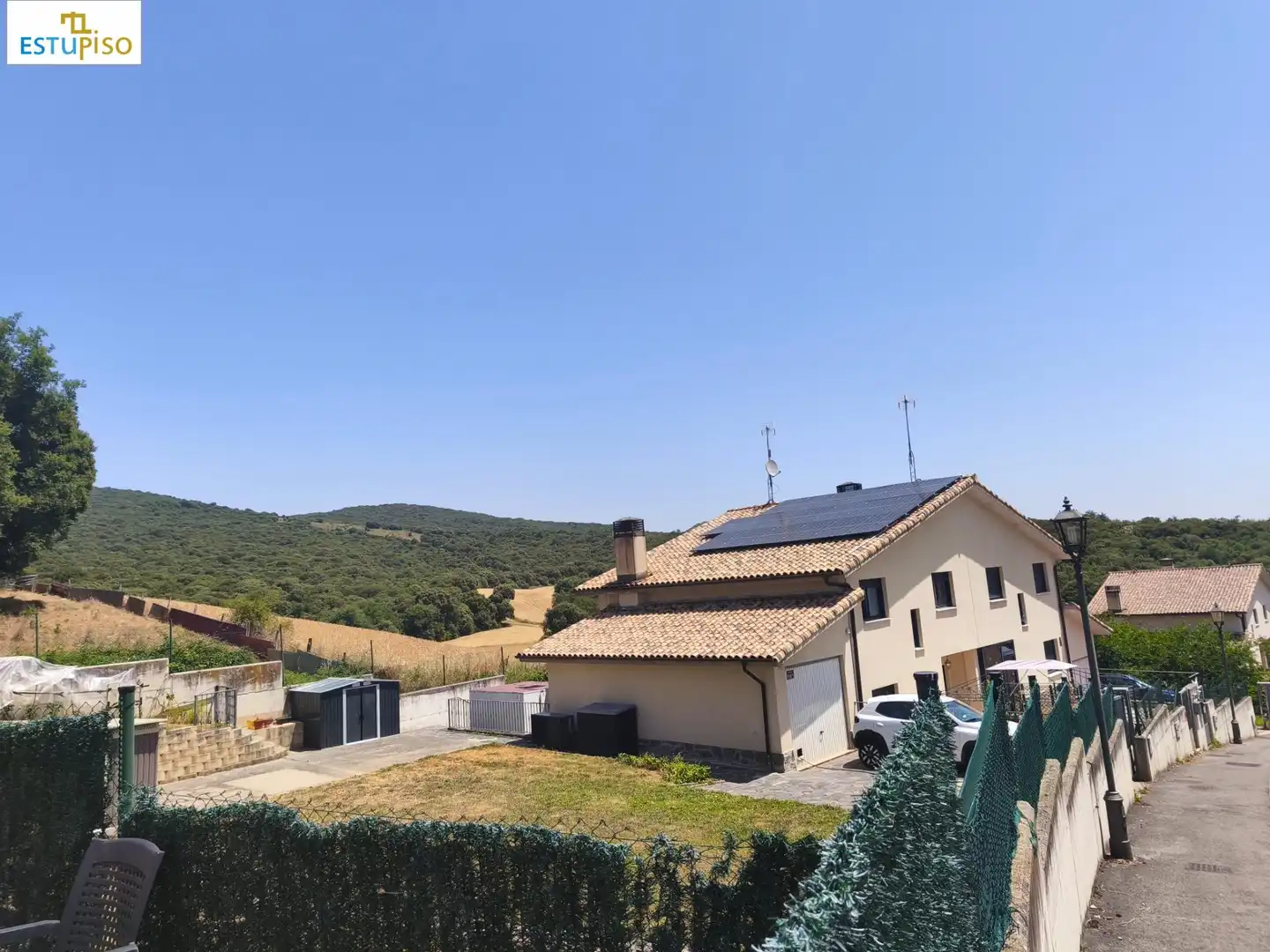Vista exterior de Casa adosada en venda en Erriberagoitia / Ribera Alta amb Calefacció, Terrassa i Alarma