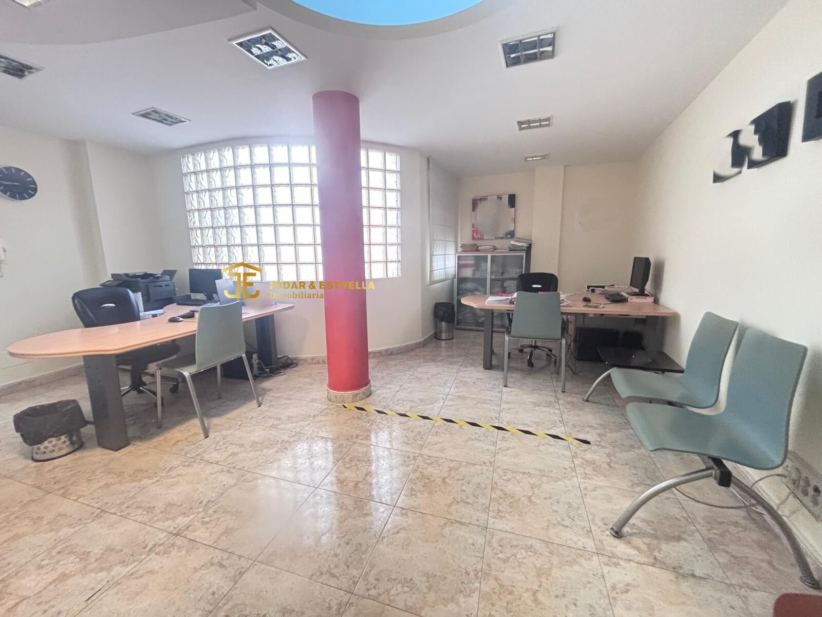 Office for sale in Lorca  with Air Conditioner and Heating