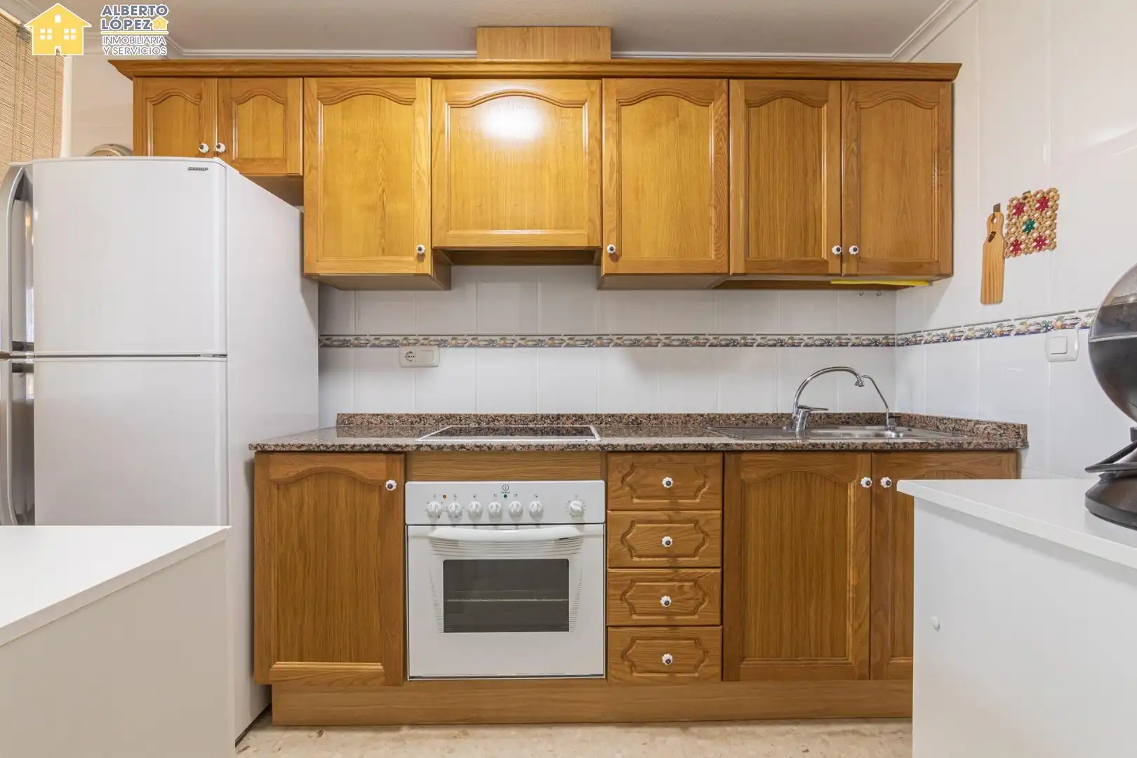 Flat with terrace for sale in Los Arenales del Sol, imagen 9