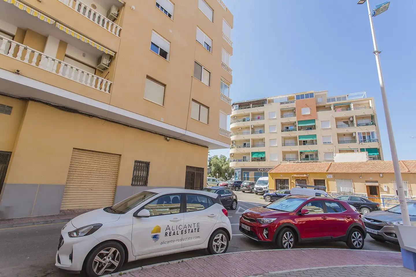 Vista exterior de Local en venta en Torrevieja con Aire acondicionado