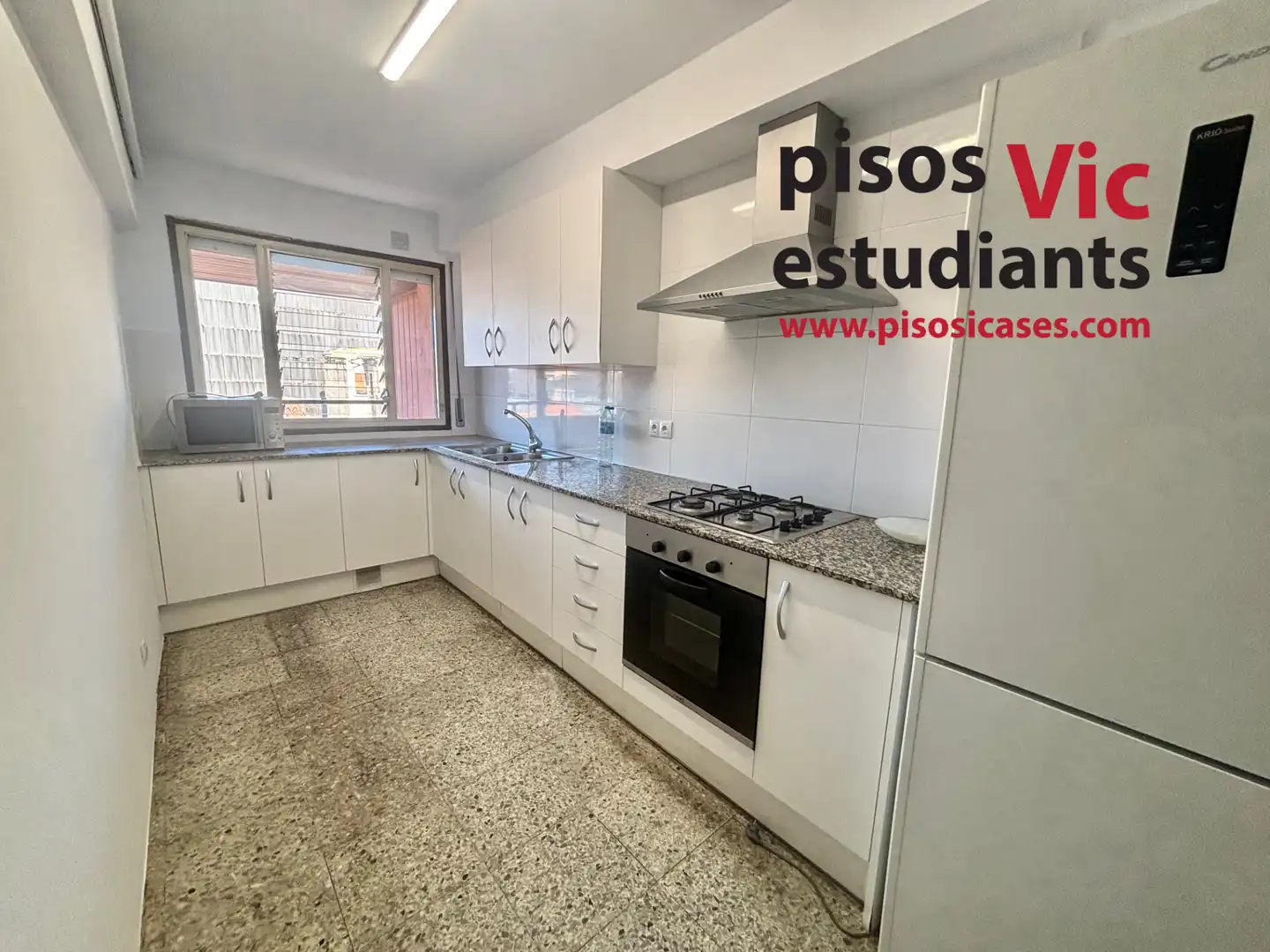 Kitchen of Flat for rent in Vic  with Heating, Furnished and Oven