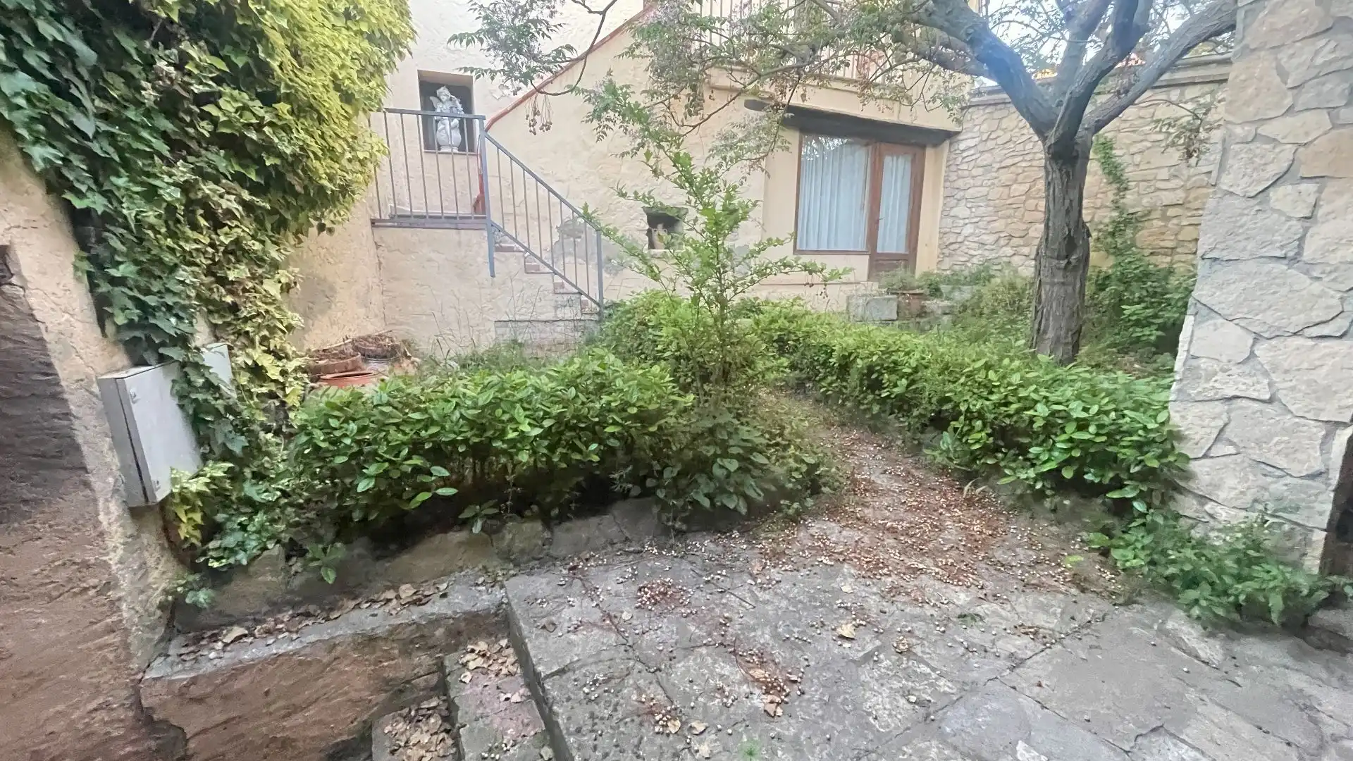 Finca rústica en venta en Vallbona de Les Monges con Calefacción, Jardín privado y Trastero