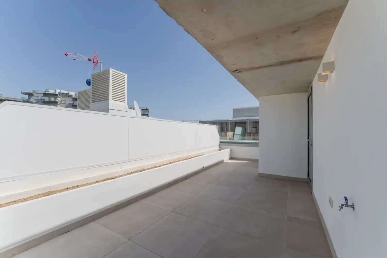 Neubau-Penthouse mit Pool zum Verkauf in Passeig Marítim 100, imagen 26