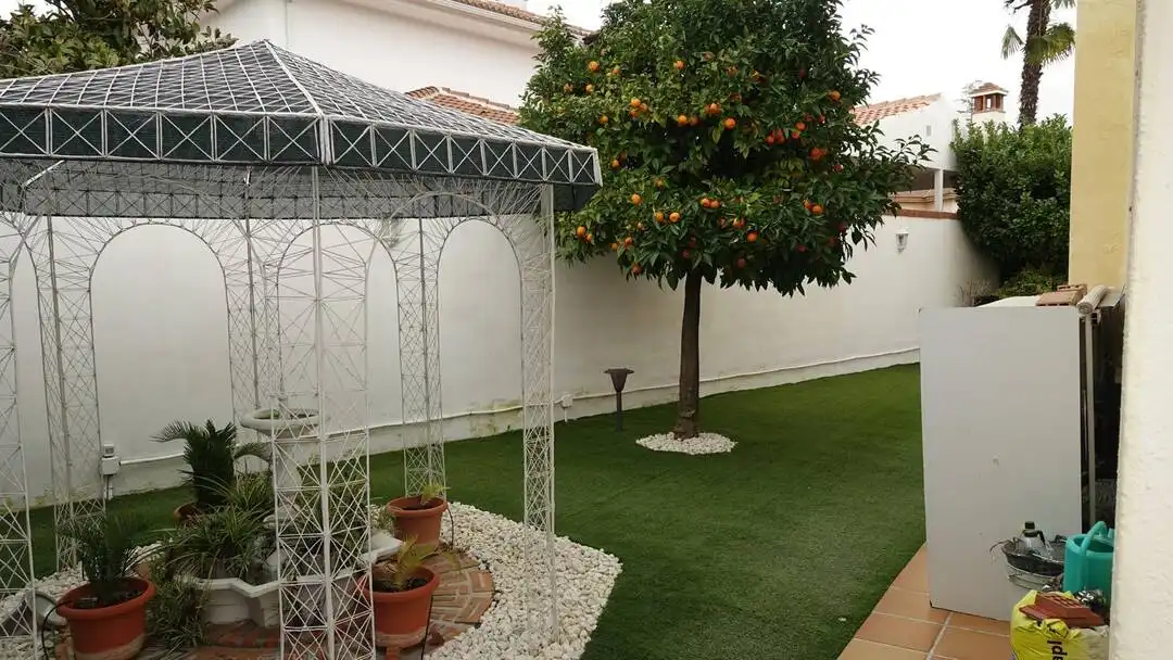 Jardín de Casa o chalet en venta en Albolote con Aire acondicionado, Calefacción y Piscina