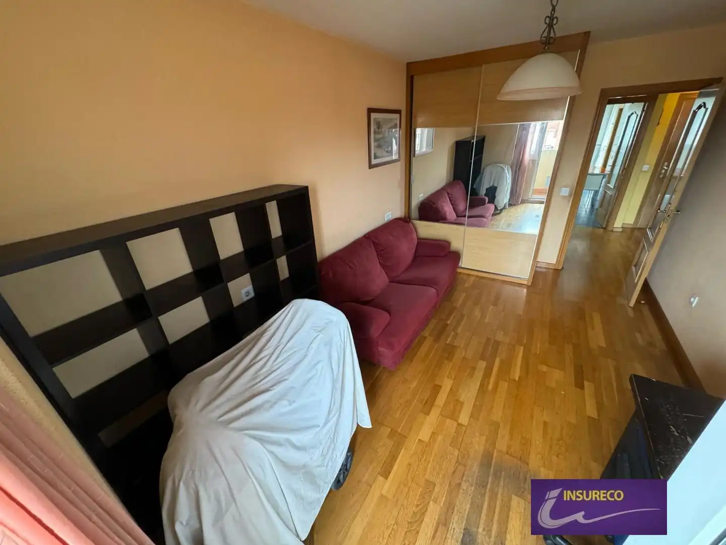 Habitación de Dúplex en venta en León Capital  con Calefacción, Terraza y Trastero