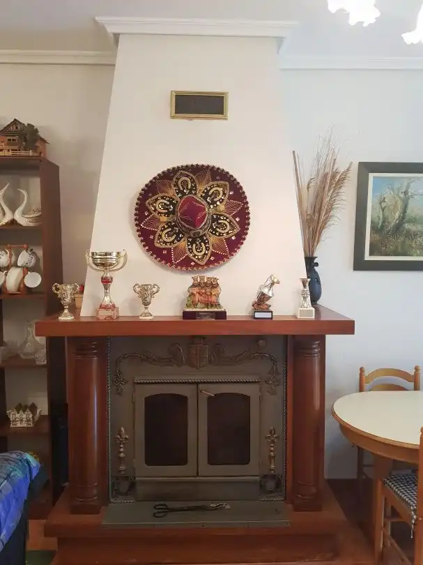 Sala de estar de Casa o chalet en venta en Cascajares de la Sierra con Calefacción y Amueblado