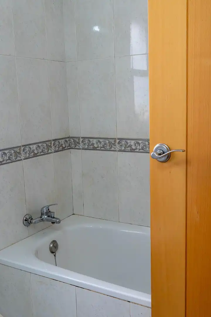 Baño de Piso en venta en Cerro - Amate
