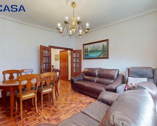 Sala d'estar de Pis en venda en Bilbao  amb Terrassa