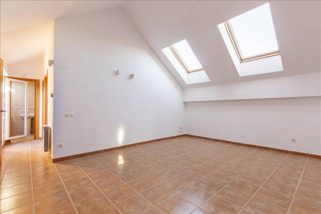 Ático en Venta en De Marte en Casco Antiguo Sur