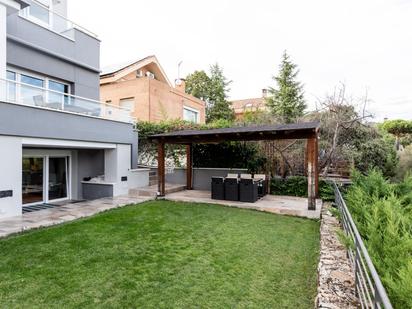 Terrassa de Casa o xalet en venda en Torrelodones amb Calefacció, Jardí privat i Terrassa