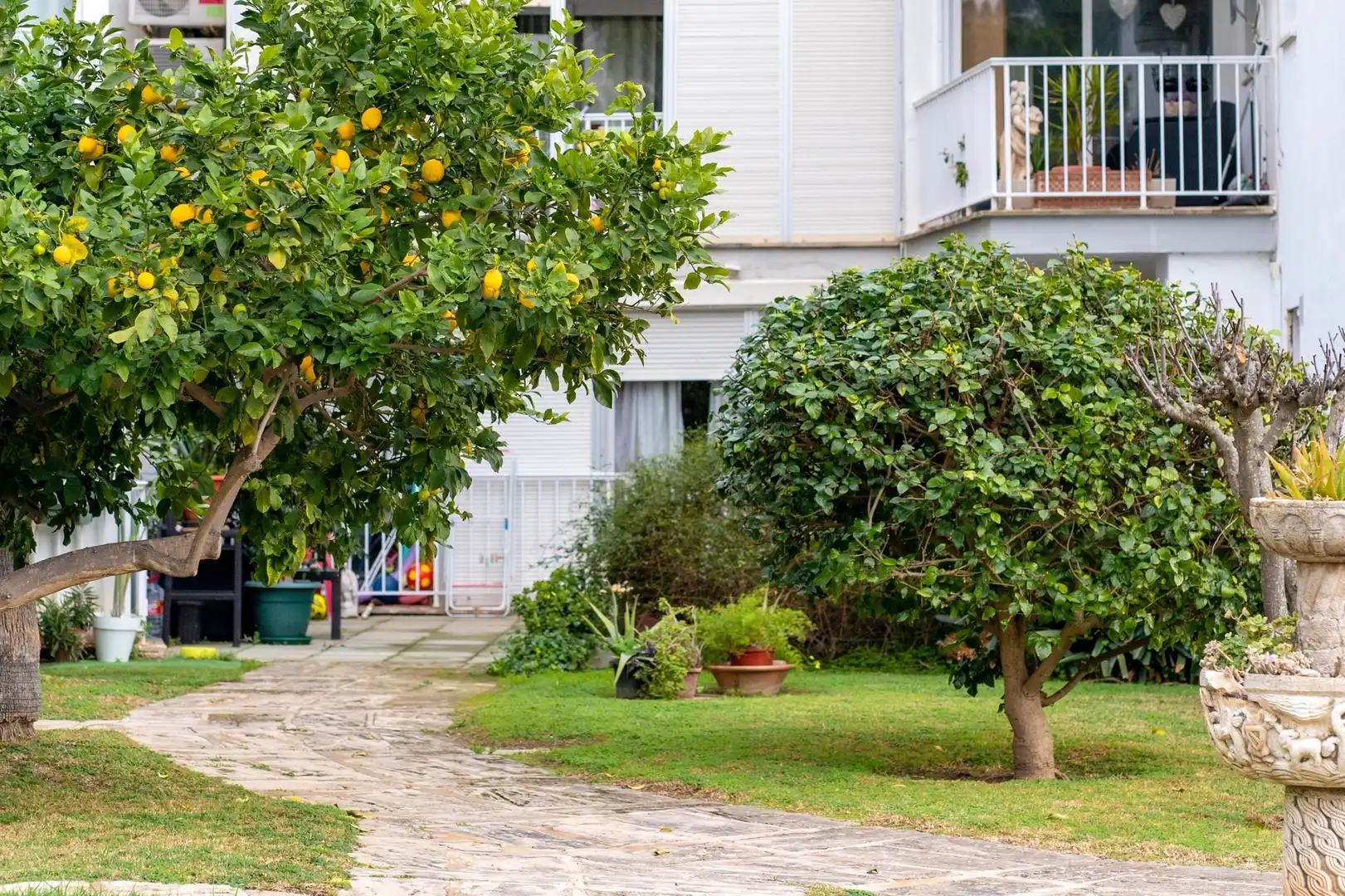 Garden of Apartments for sale in Calvià  with Air Conditioner, Heating and Terrace
