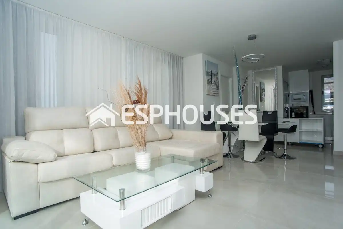 Apartamento con terraza en venta en Cala de Finestrat, imagen 4