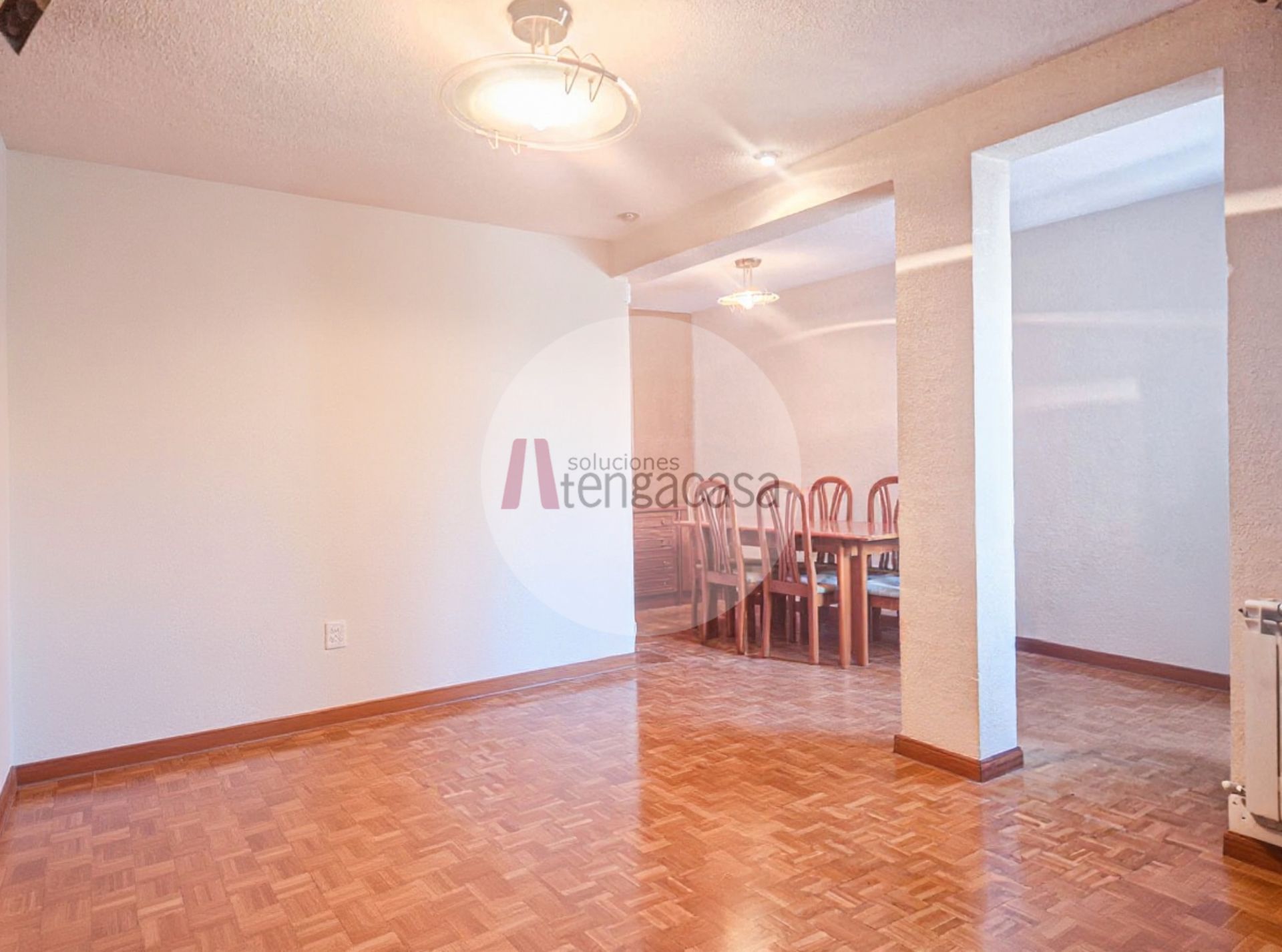 Dining room of Flat for sale in  Madrid Capital  with Air Conditioner, Heating and Parquet flooring