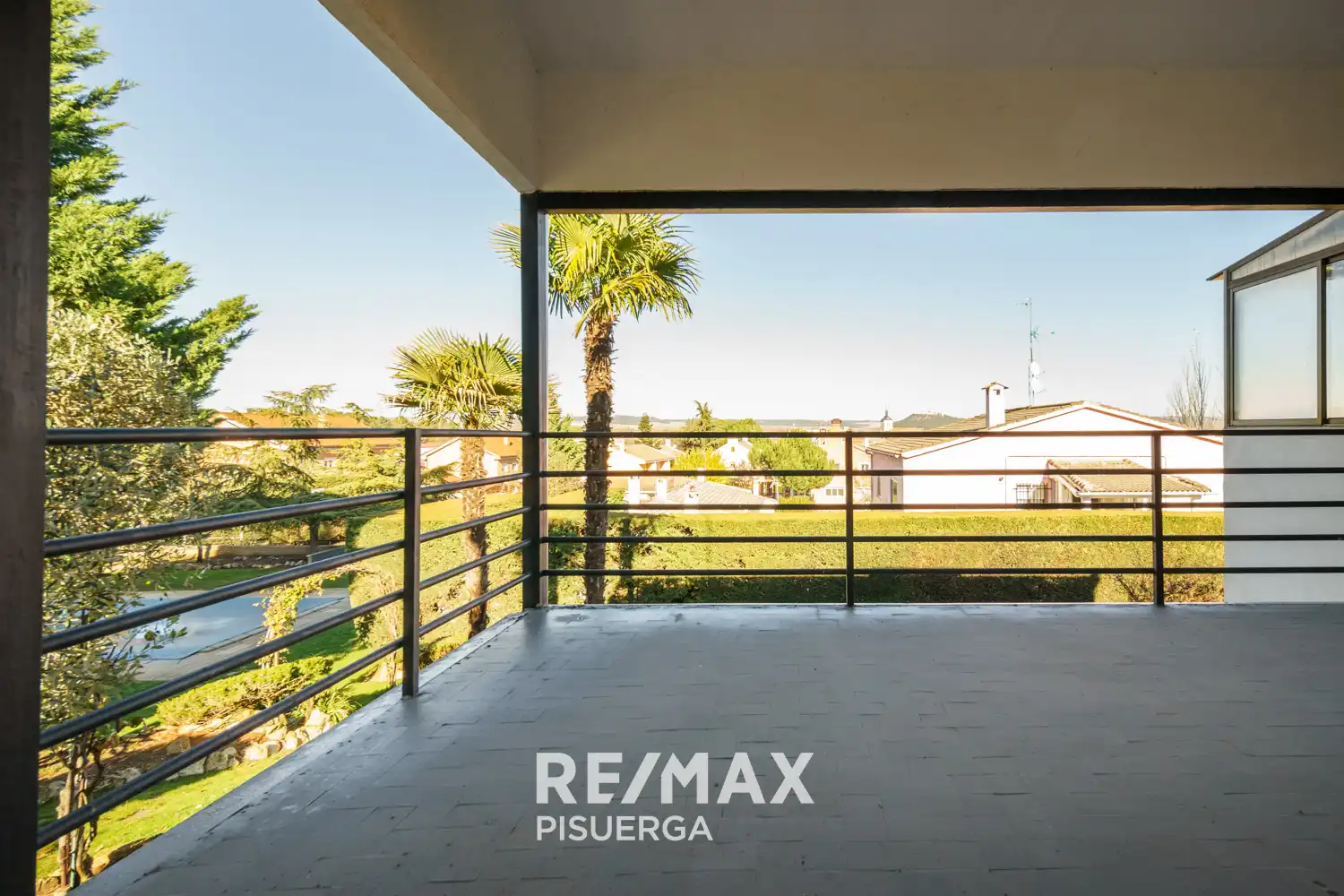 Terrassa de Casa o xalet en venda en Tudela de Duero amb Calefacció, Jardí privat i Terrassa