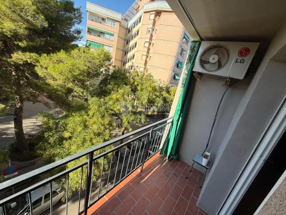 Piso con terraza en venta en Can Vidalet, imagen 3