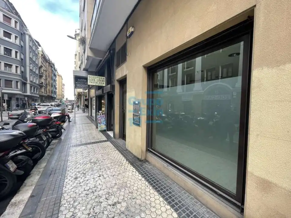 Local comercial en venda a Calle Bermingham 13, imagen 6