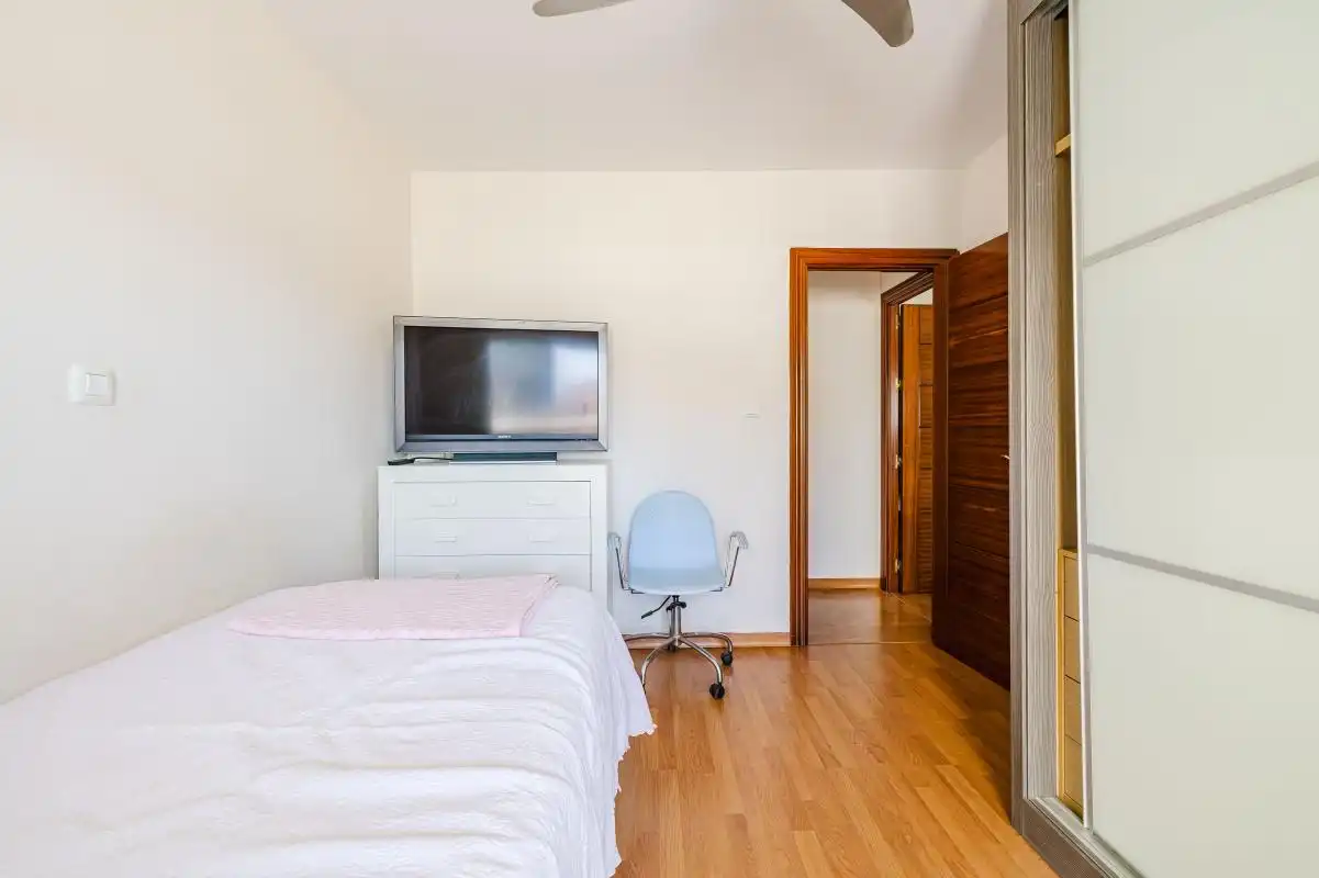 Bedroom of Flat for sale in Málaga  with Air Conditioner, Heating and Terrace