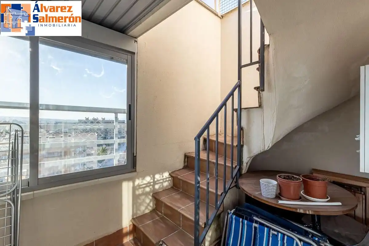 Penthouse mit Pool zum Verkauf in Avenida DE LA ILUSTRACION, imagen 7