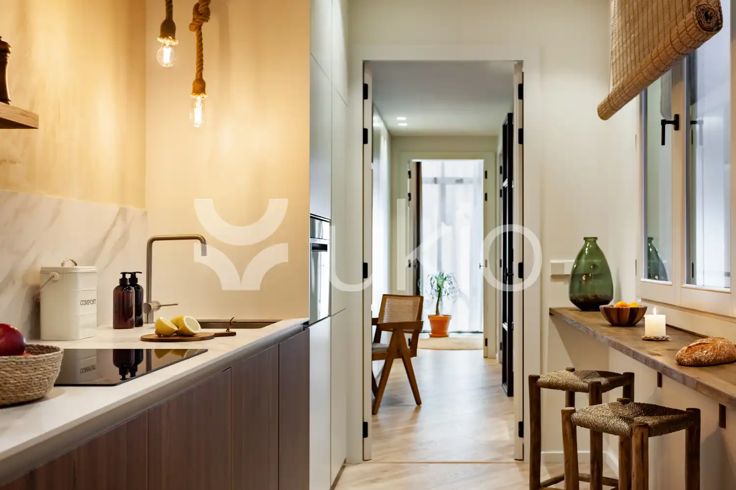 Cocina de Apartamento de alquiler en Barcelona con Aire acondicionado, Amueblado y Horno
