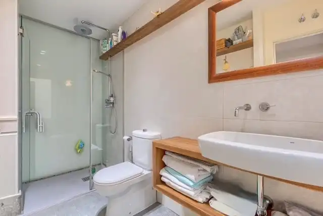 Baño de Piso en venta en Madrid con Aire acondicionado, Calefacción y Horno