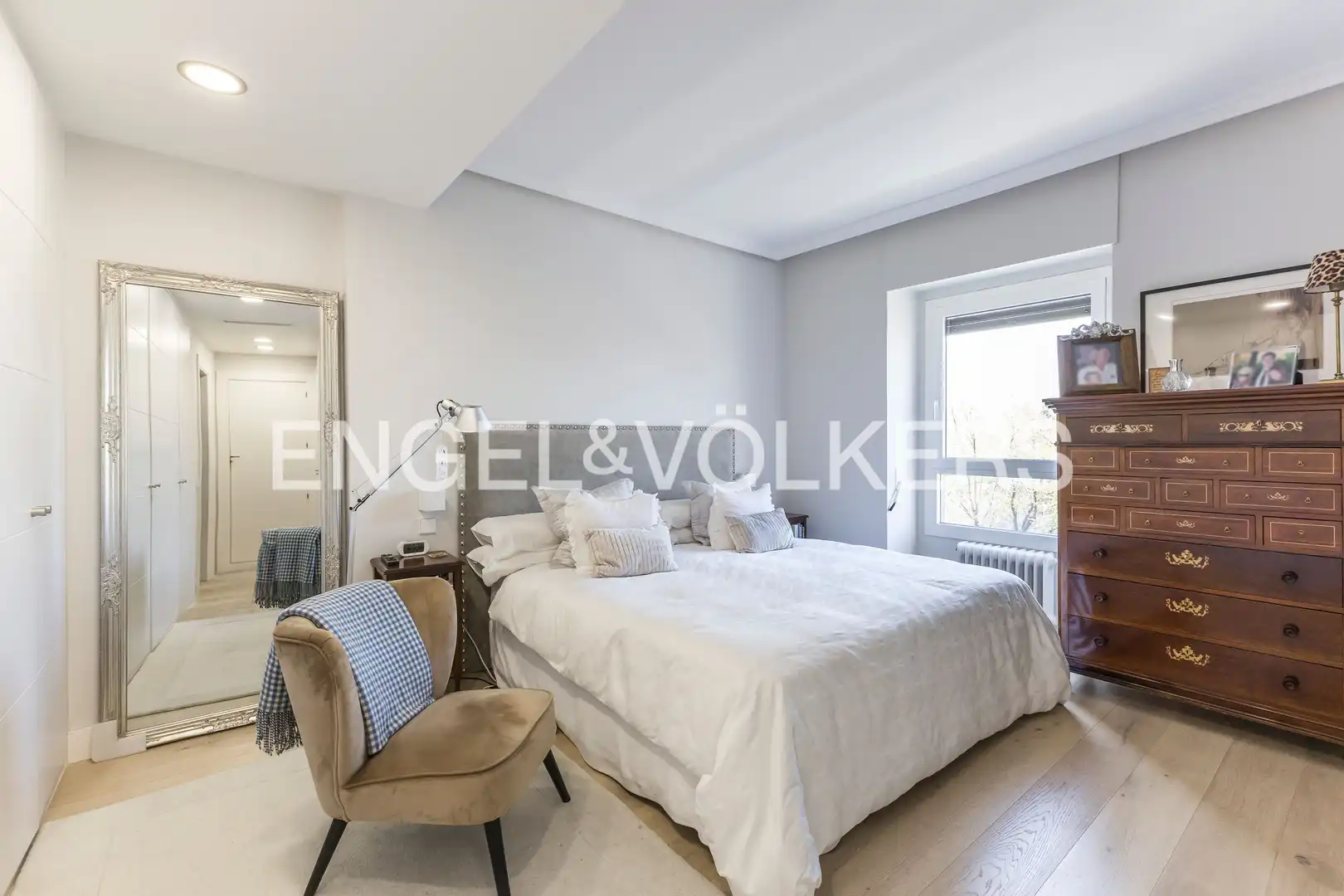 Flat for sale in Avenida de Pío XII, Castilla