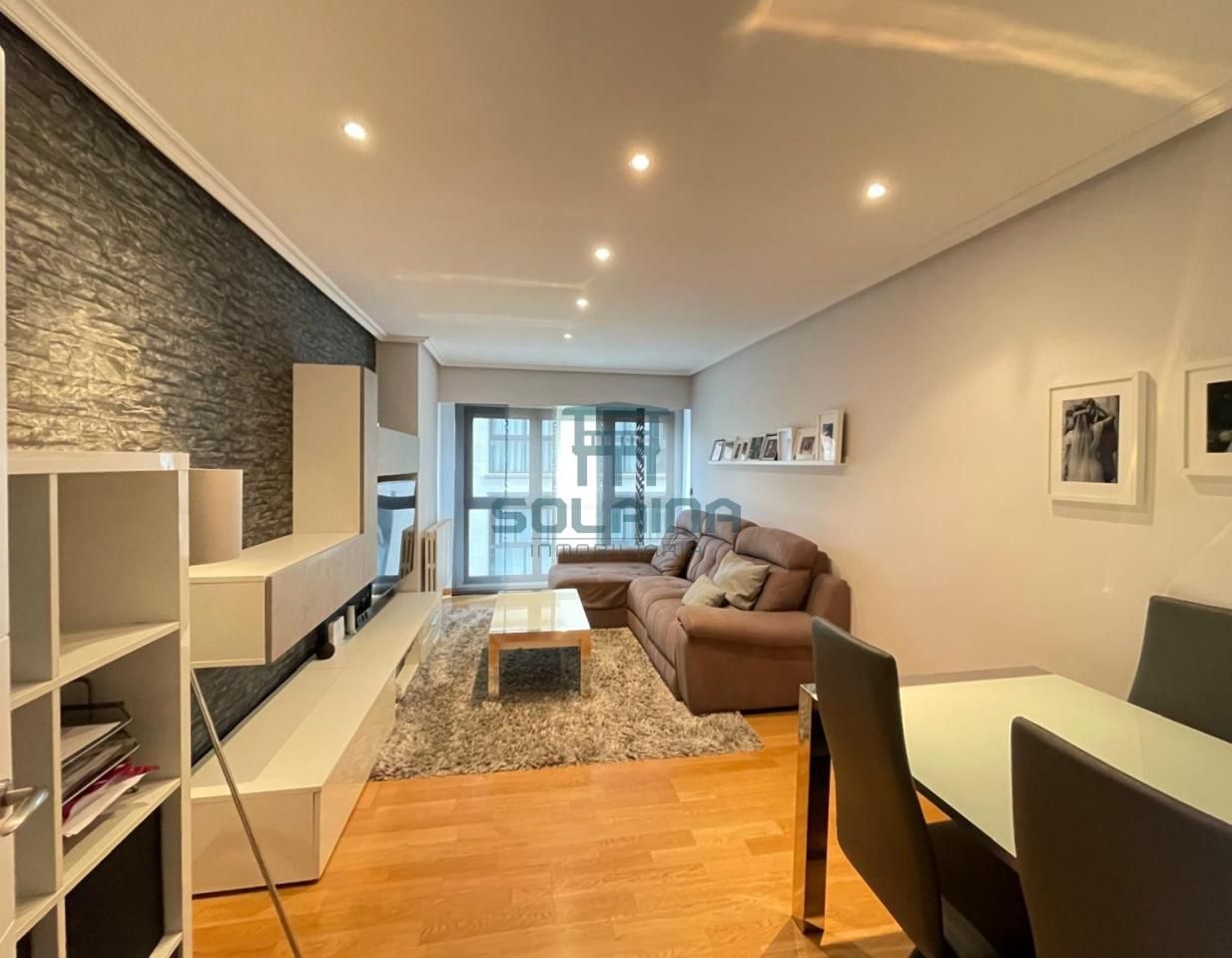 Living room of Flat for sale in Ourense Capital   with Air Conditioner, Heating and Storage room