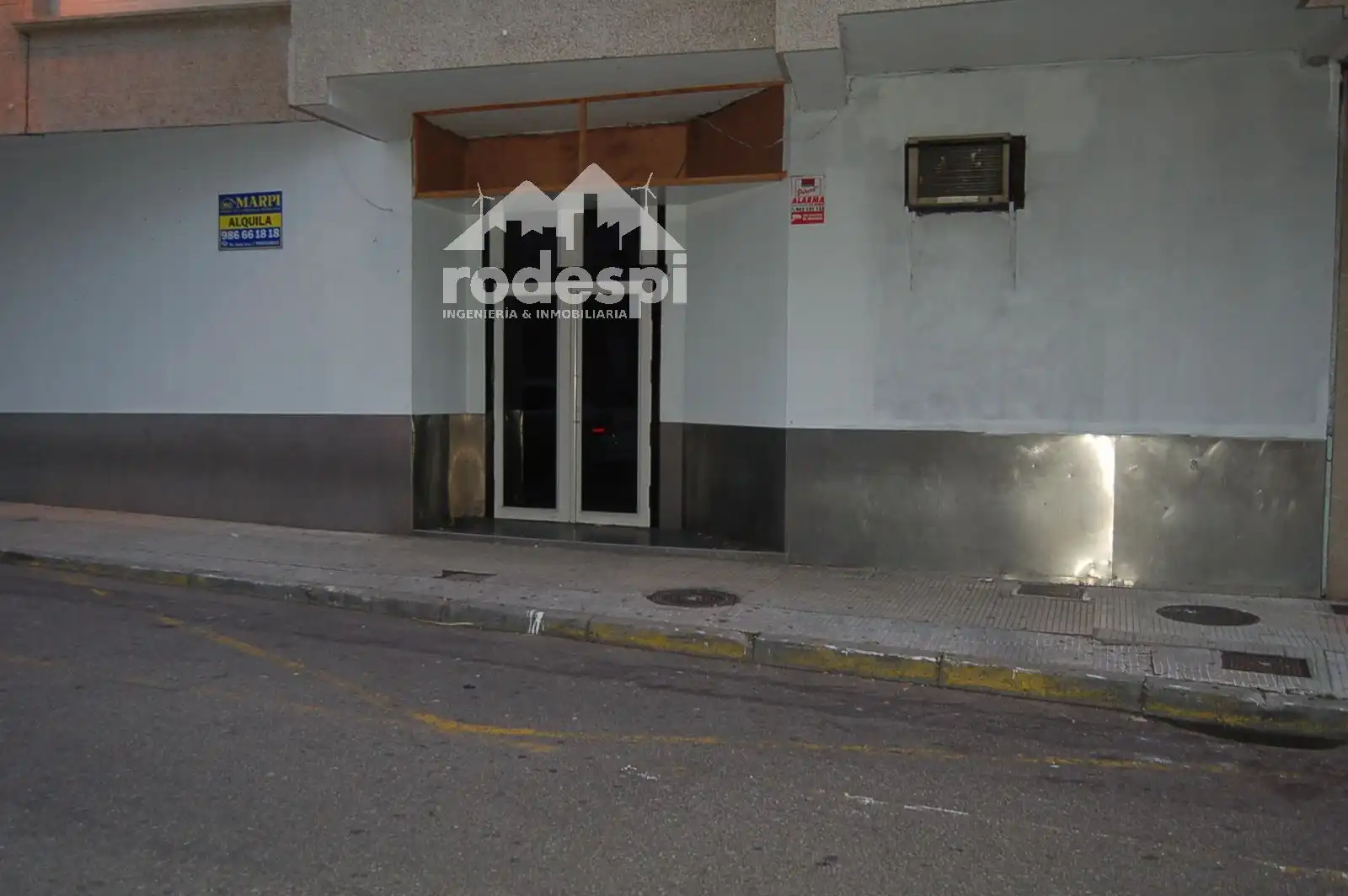 Local comercial en alquiler en Ponteareas, imagen 2