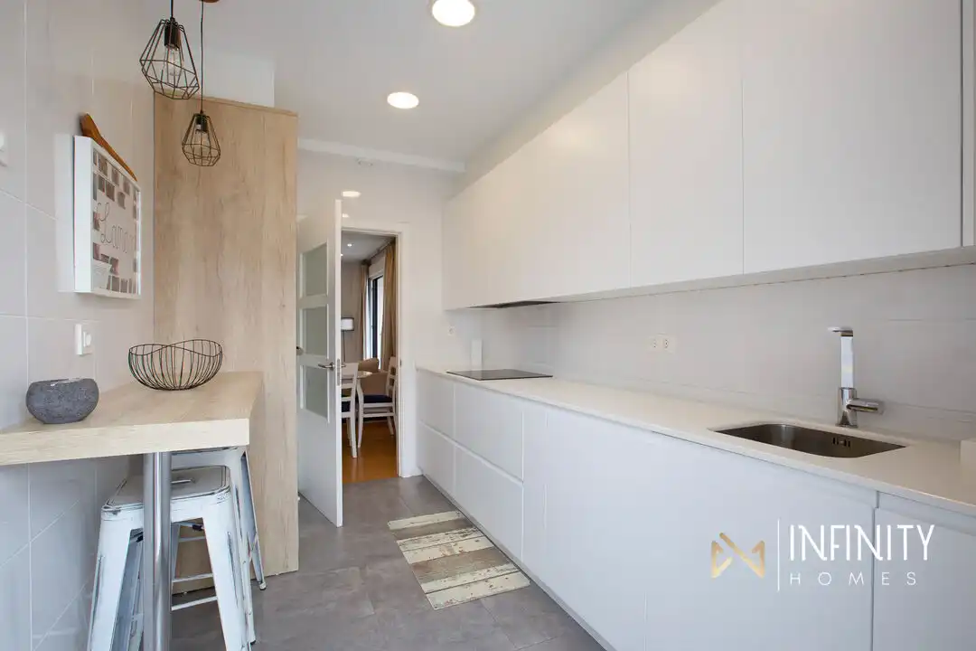 Cuina de Dúplex en venda en Getxo  amb Calefacció, Jardí privat i Terrassa
