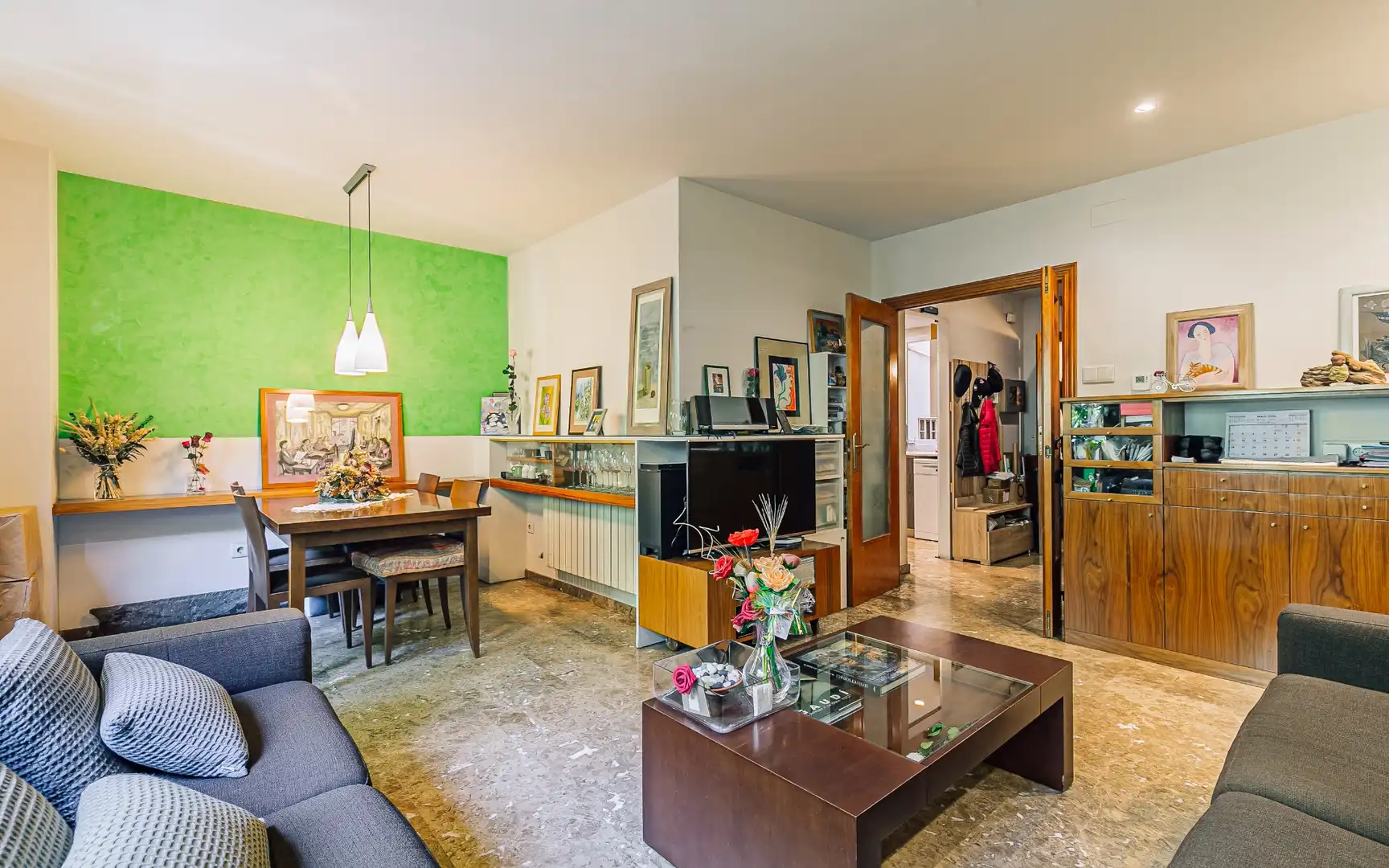 Living room of Duplexes for sale in Barcelona  with Heating, Furnished and Balcony