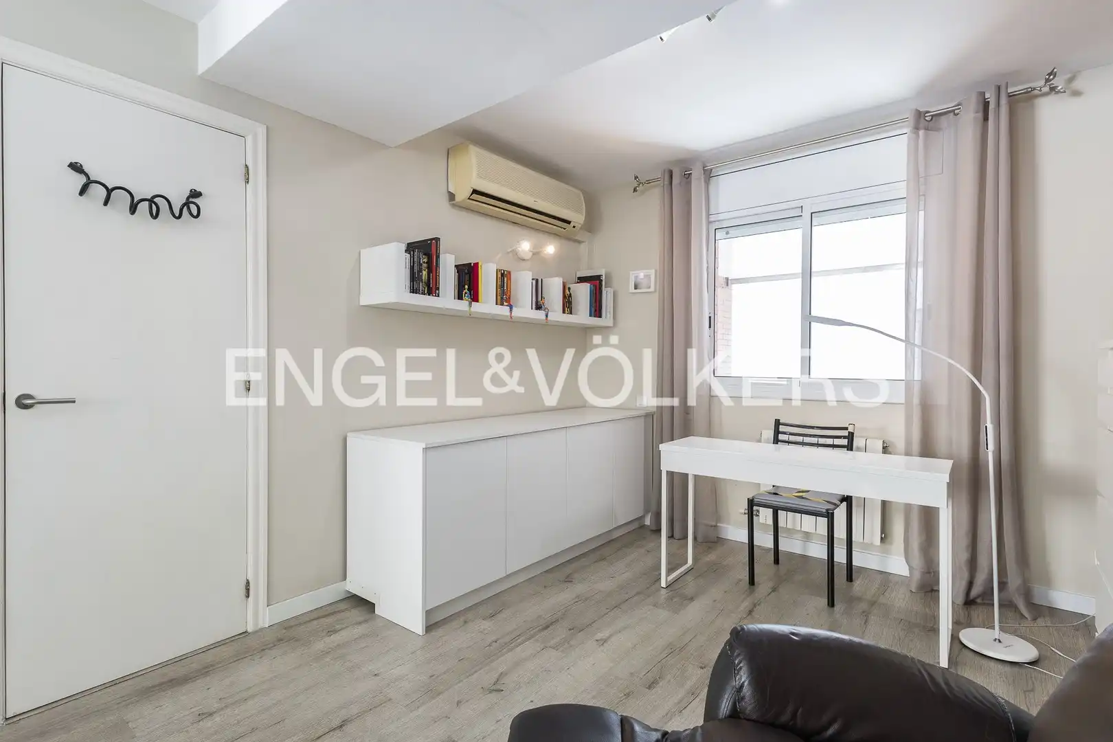 Sala d'estar de Apartament en venda en Barcelona amb Aire condicionat, Calefacció i Terrassa